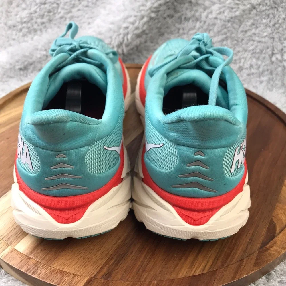 Hoka One One has couple
